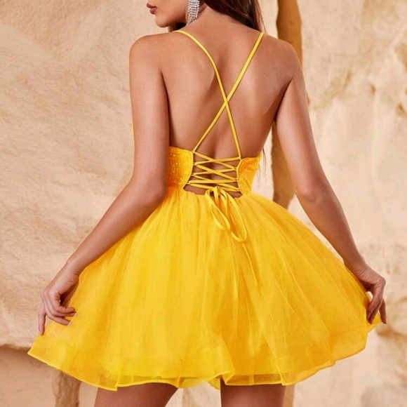 Soild contrast sequin mesh overlay cami dress - Picture 3 of 4